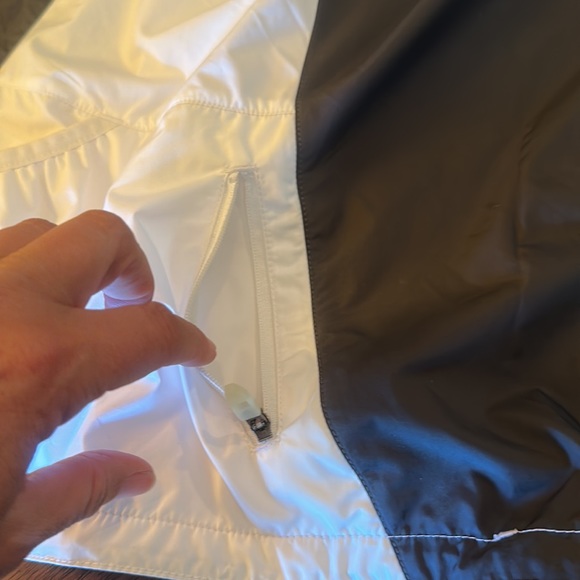 The North Face Jacket - Picture 14 of 15